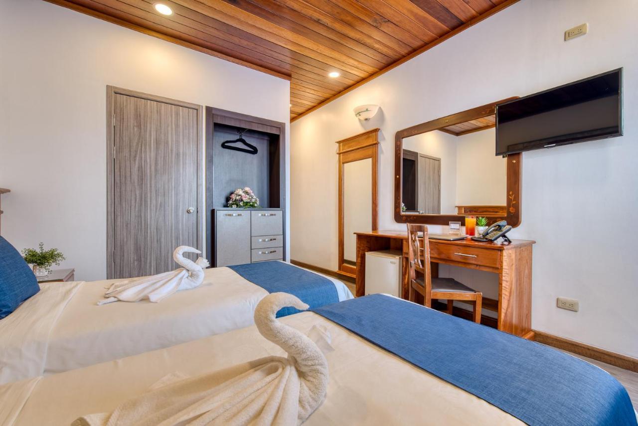 Swans Cay Hotel Bocas del Toro Exterior photo
