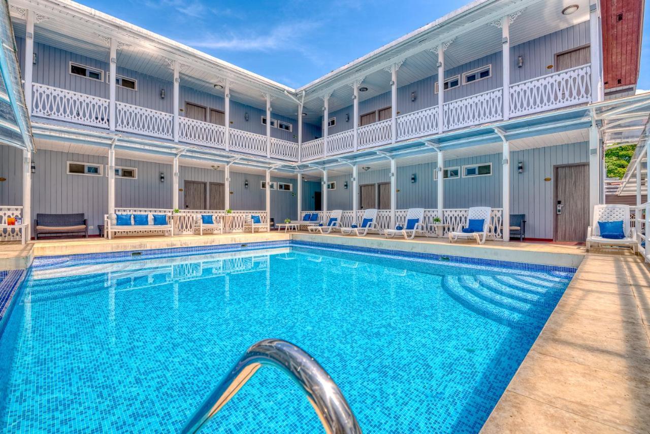 Swans Cay Hotel Bocas del Toro Exterior photo